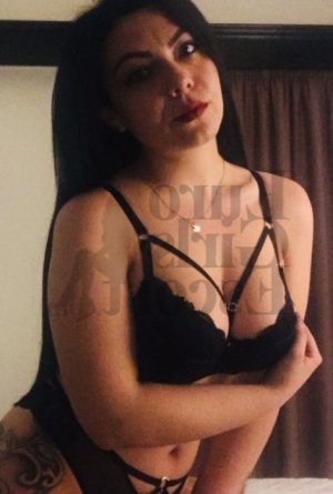 Laurie-anne happy ending massage in Tempe Arizona