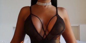 Heliana tantra massage in Southern Pines NC